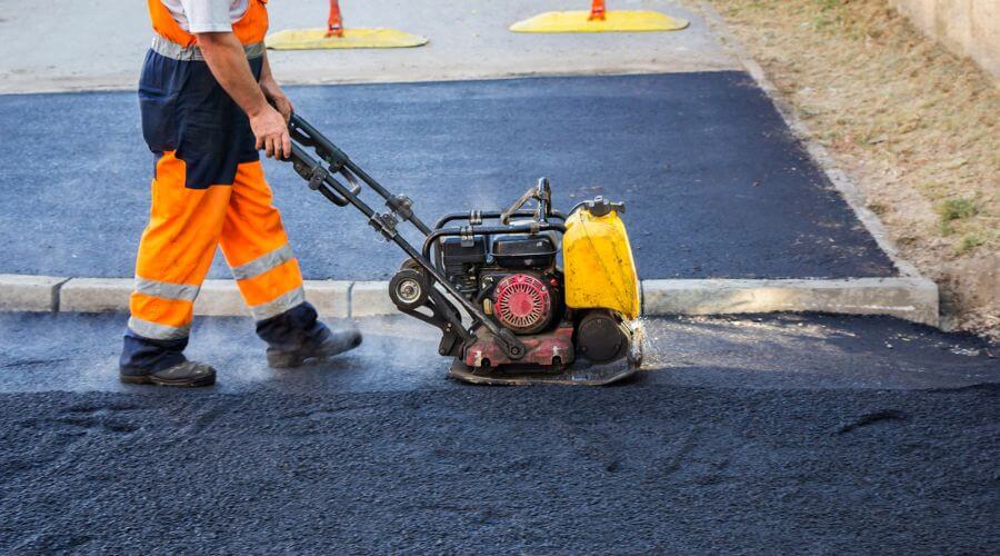Professional gutter cleaning in Hopewell Junction, NY